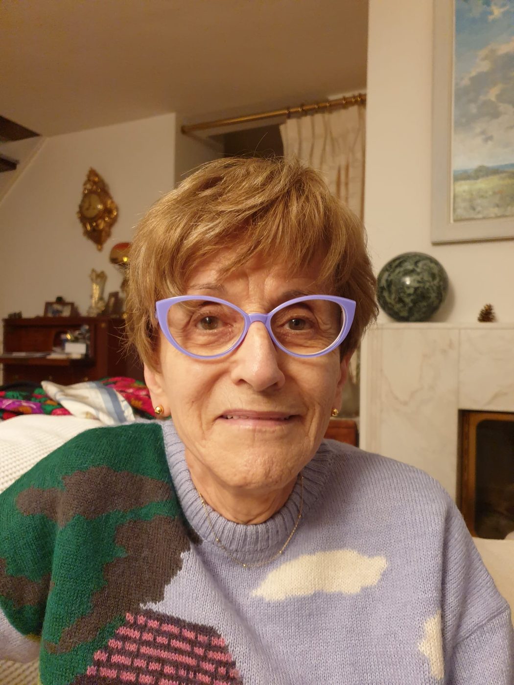 Cliente Piera Occhiali con montatura da vista colorata
